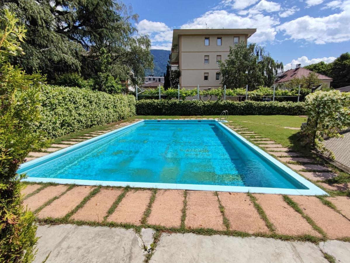 Corn Under: Eigentumswohnung Mit Aussenpool Мерано Экстерьер фото